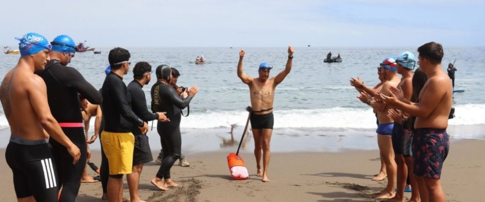 26 años nadando por la Virgen de Lourdes: Tarzán Álvarez y su legado en La Puntilla de Taltal