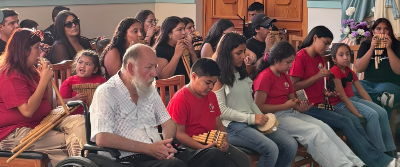 Emotivo homenaje al Padre David Barril López por sus 30 años de servicio en Taltal