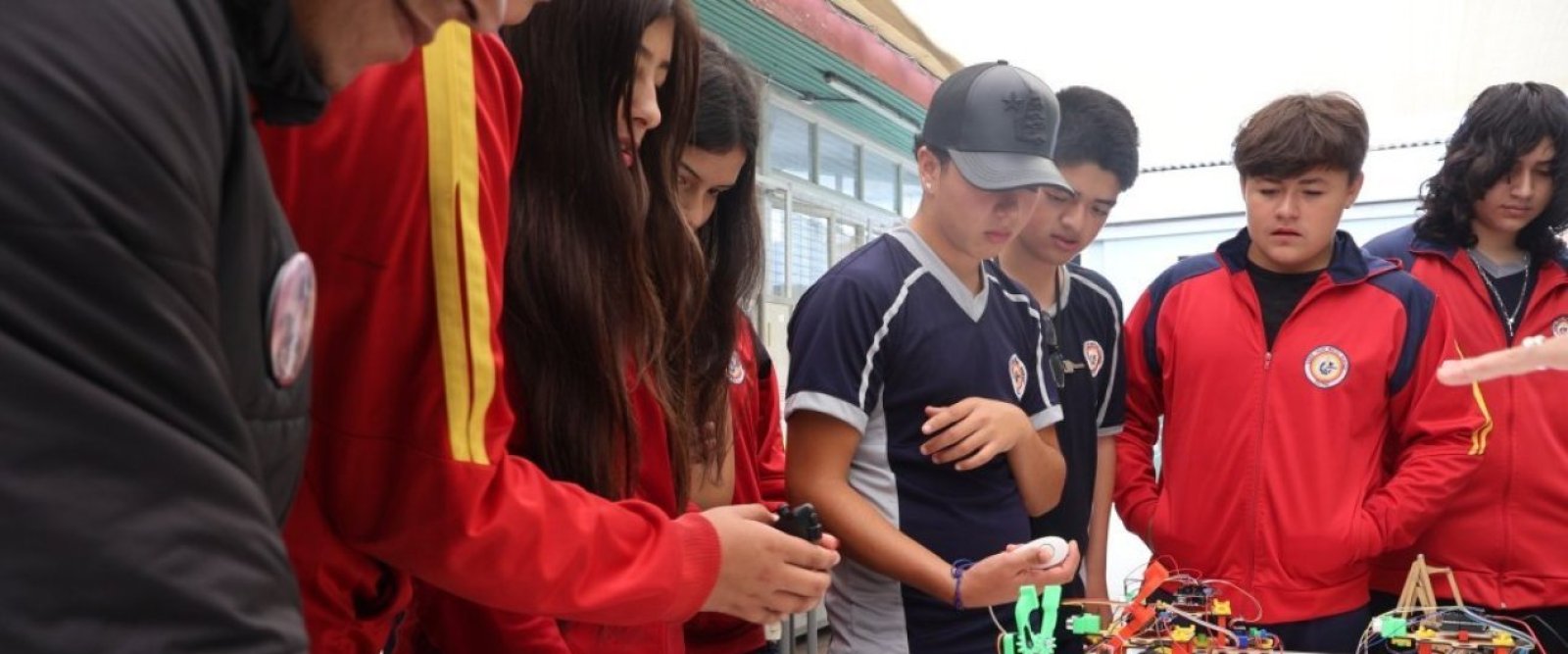 Taltal avanza hacia el futuro: Liceo Politécnico incorpora robótica, IA y tecnología 4.0