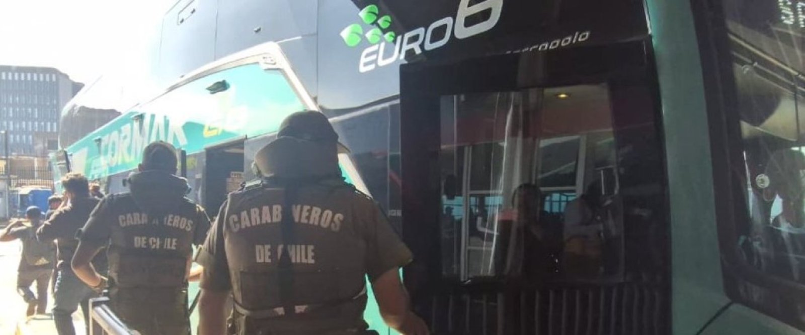 Fiscalización en terminal de Antofagasta deja dos detenidos y más de 100 controles