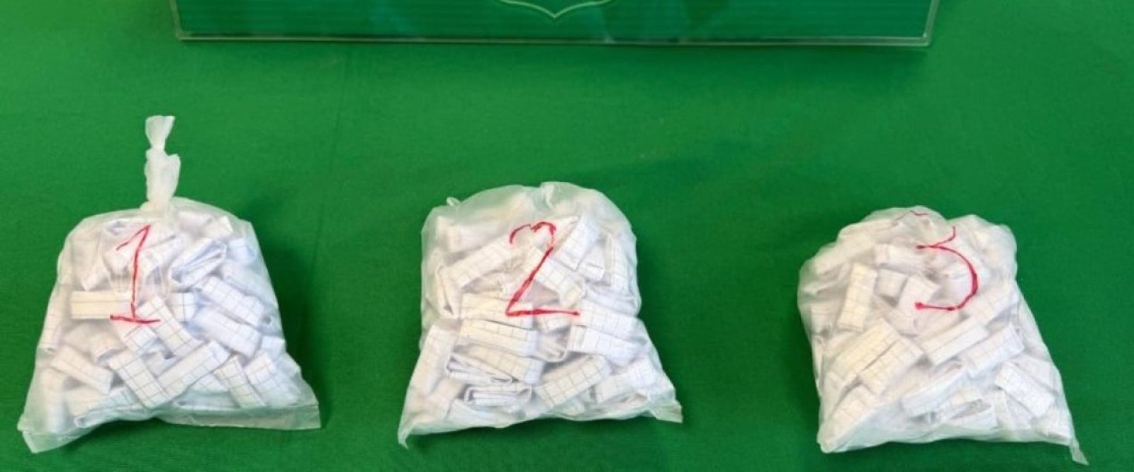 Desarticulan punto de venta de drogas en campamento Eulogio Gordo: tres detenidos y más de 300 dosis incautadas