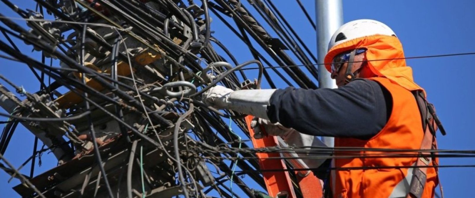 Taltal será parte del Plan Nacional de Ordenamiento y Retiro de Cables