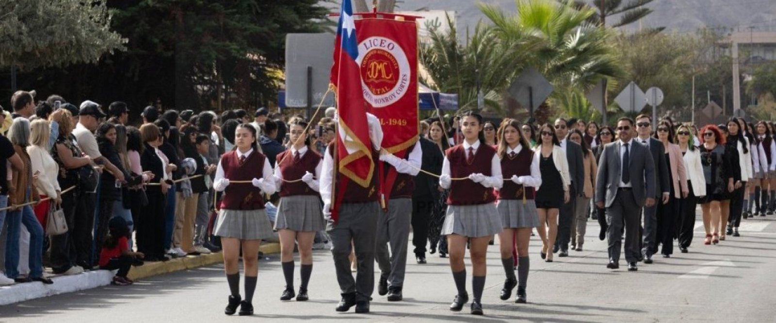 Taltal rindió un emotivo homenaje a las Glorias Navales con tradicional desfile cívico