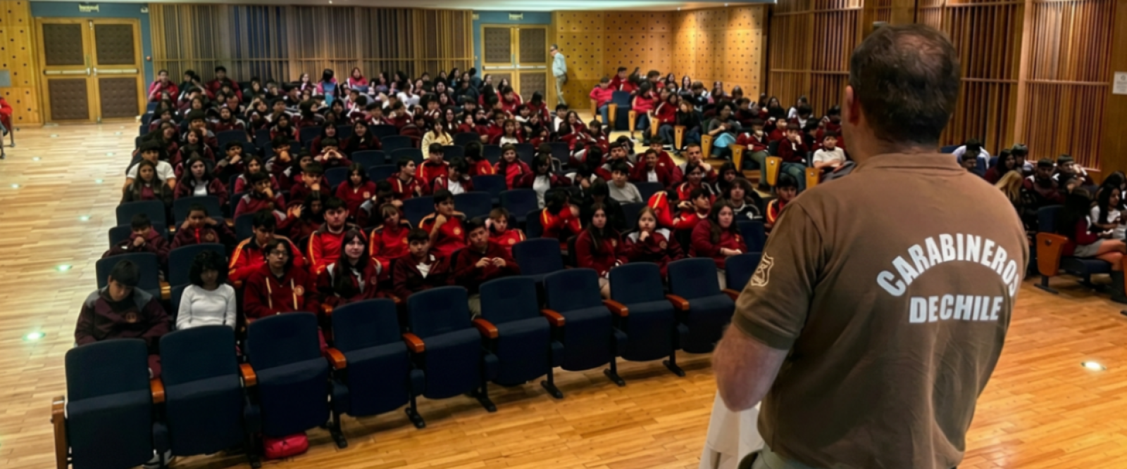 Carabineros OS9 Antofagasta fortalecen la prevención en liceos de Taltal