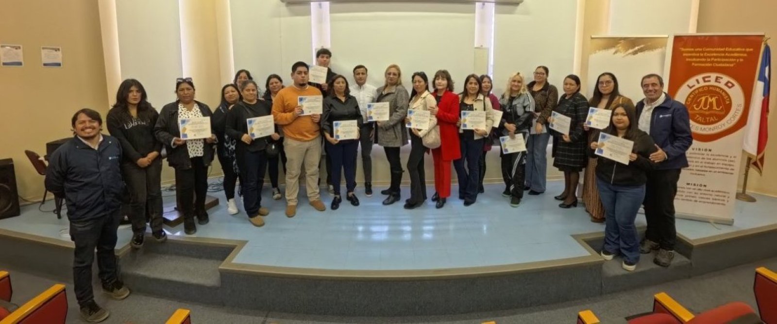 Fundación Pan American Silver entrega 16 becas a estudiantes de educación superior de Taltal