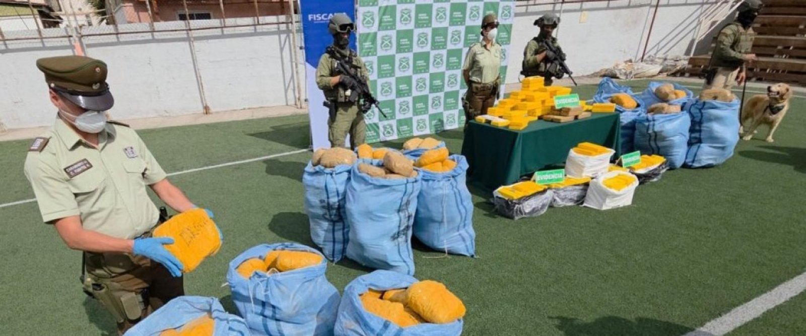 Carabineros incauta mas de 492 kilos de drogra en la pampa de la región de Antofagasta