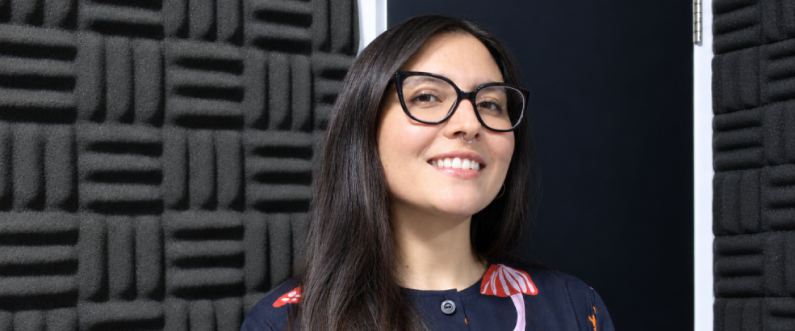 PODCAST: Antropóloga Camila Gallardo explica cómo el trabajo de cuidados no remunerado influye en la brecha salarial