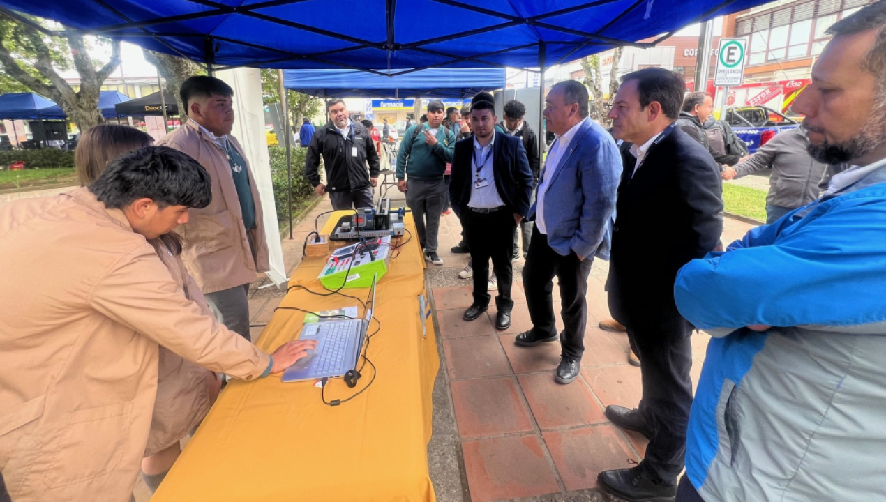 /todo-un-exito-resulto-la-primera-feria-de-seguridad-de-frontel-en-la-region