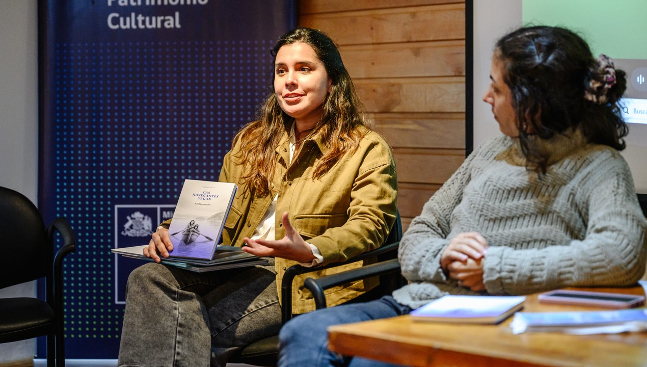 /libro-rescata-rol-protagonico-de-mujeres-yagan-en-navegacion-austral