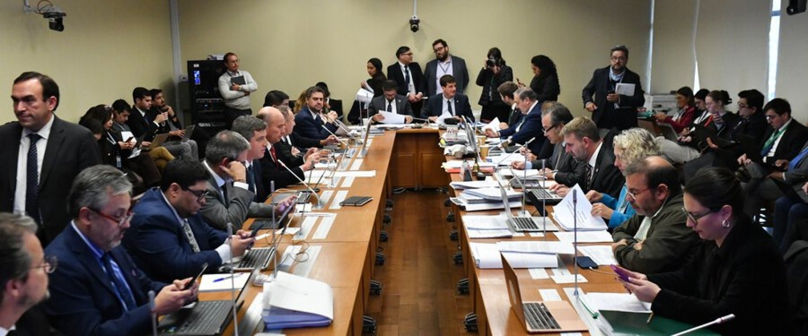 Gobierno logra aprobar proyecto de Reconstrucción en Comisión de Hacienda