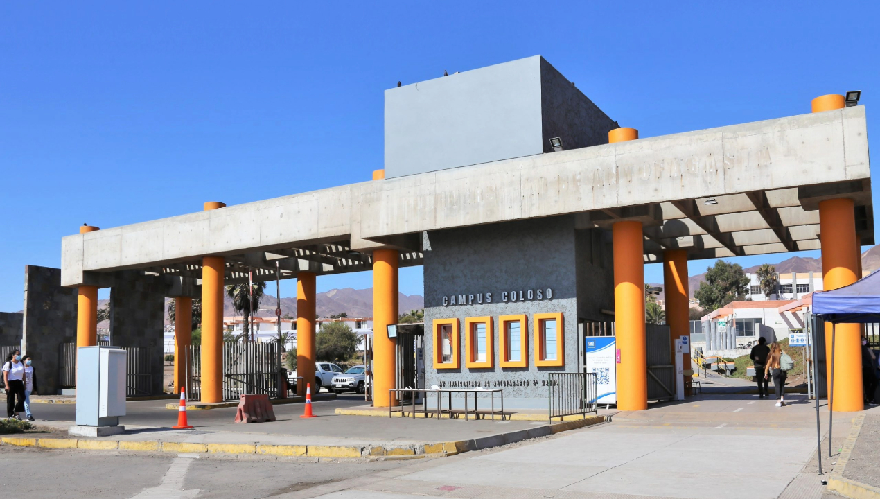 /universidad-de-antofagasta-concreta-encasillamiento-academico-de-su-planta